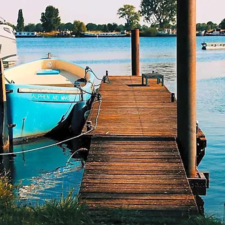 Floatel - De Schans Alphen Hotel 3*