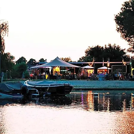 Floatel - De Schans Alphen 3*